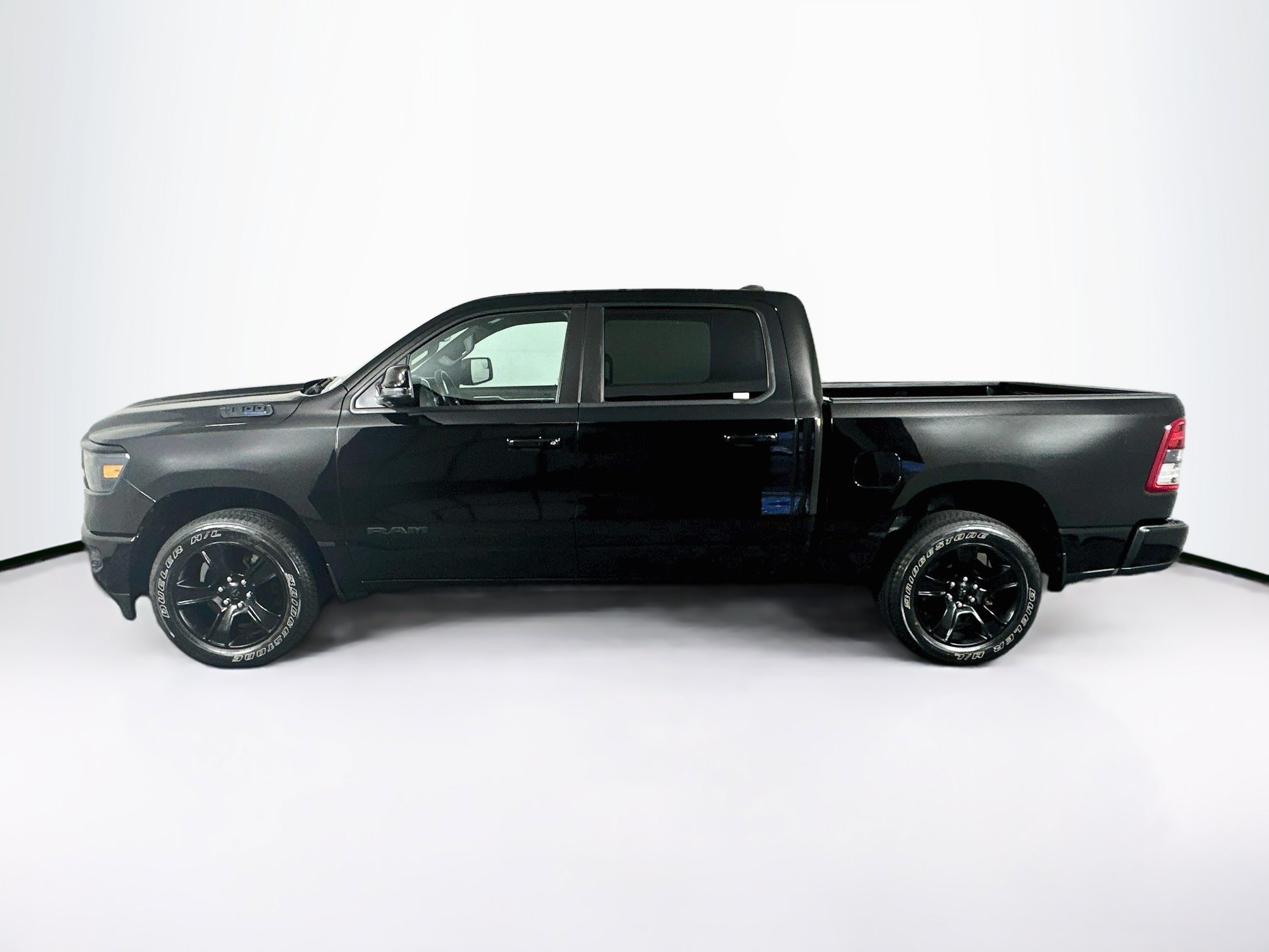 Used 2023 RAM 1500 Big Horn AWD/4WD image 4