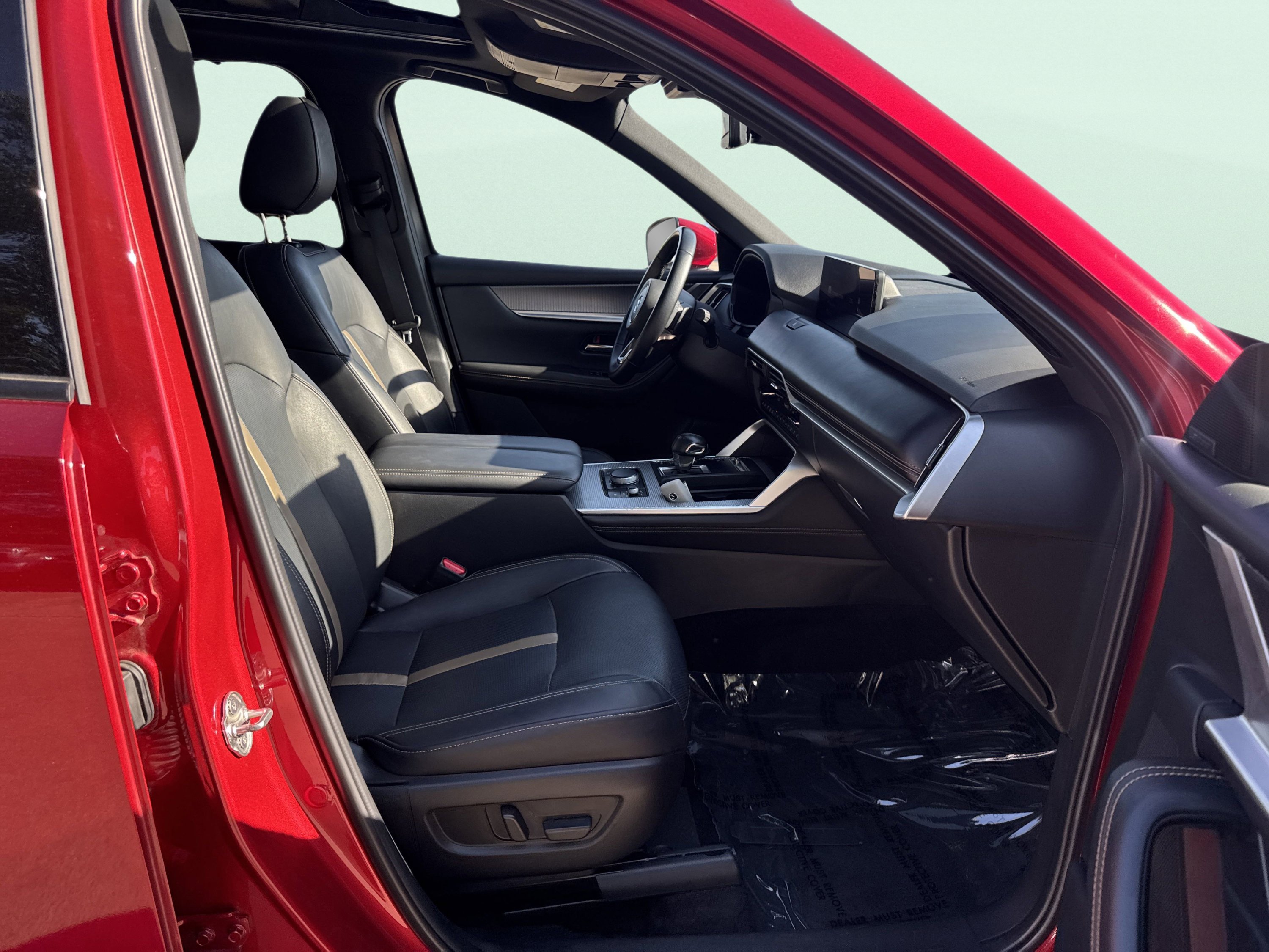 Used 2024 MAZDA CX-90 Plug-In Hybrid w/ Premium Plus image 34