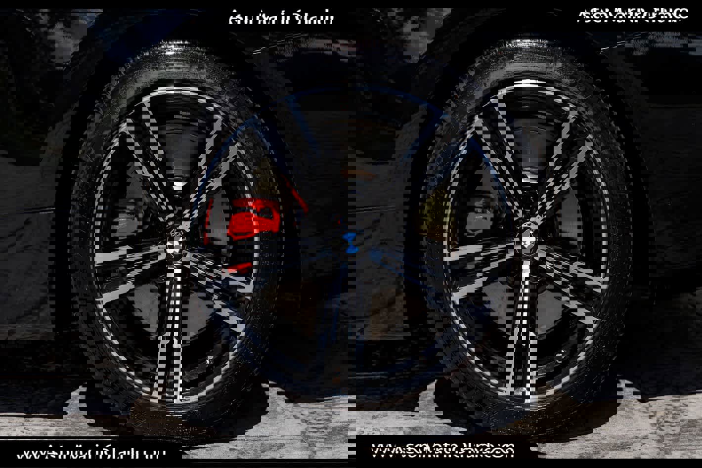 Used 2023 BMW M440i Convertible w/ Premium Package image 40