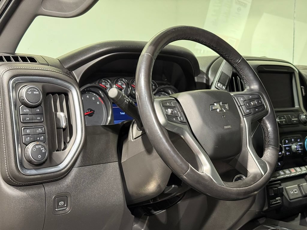 Used 2021 Chevrolet Silverado 1500 LT Trail Boss w/ Convenience Package II AWD/4WD image 18