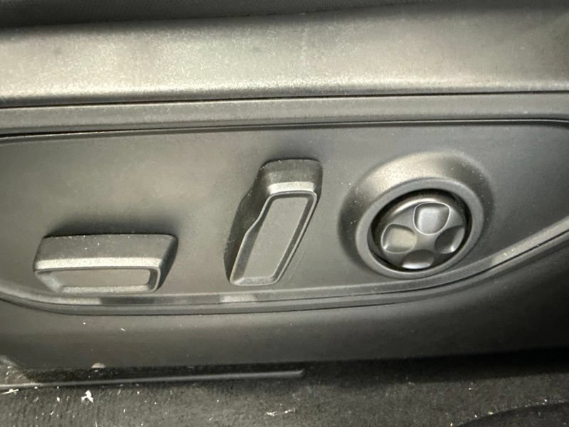 Used 2024 Jeep Grand Cherokee Limited AWD/4WD image 20