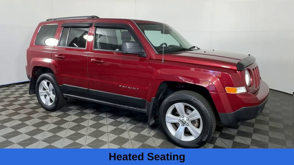 Used 2014 Jeep Patriot Latitude AWD/4WD image 3