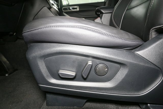 Used 2023 Ford Explorer XLT w/ Equipment Group 202A image 41