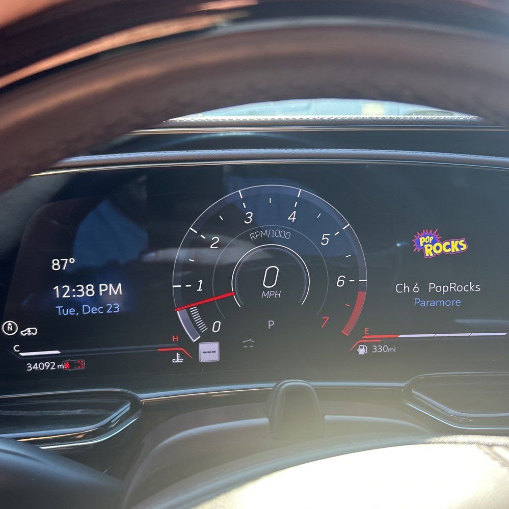 Used 2023 Cadillac Escalade ESV V image 20