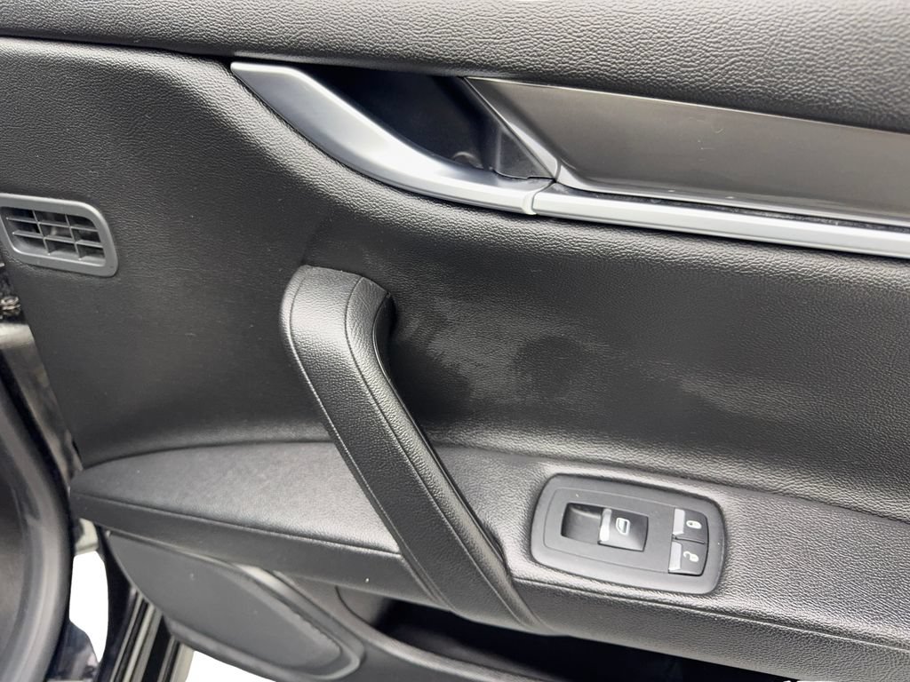Used 2020 Maserati Ghibli RWD image 49