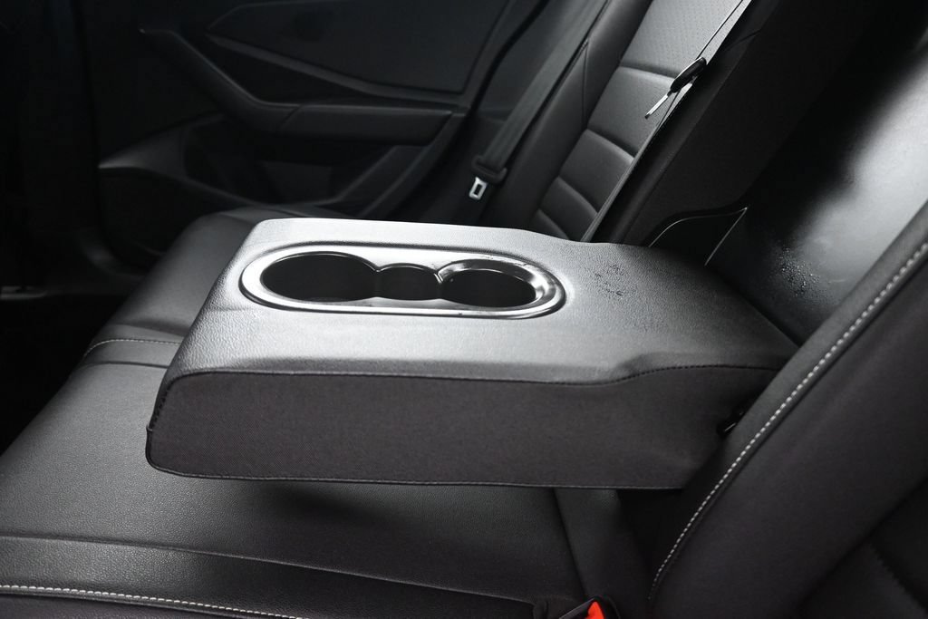 Used 2024 Volkswagen Jetta SE FWD image 31