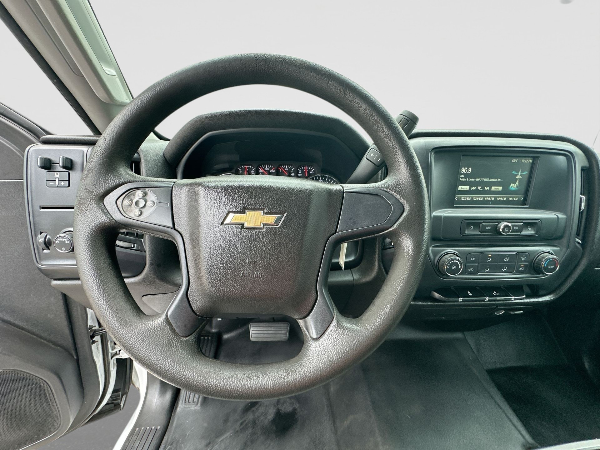Used 2018 Chevrolet Silverado 2500 W/T RWD image 11