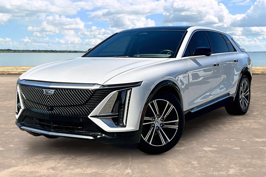 Used 2024 Cadillac Lyriq Luxury RWD image 1