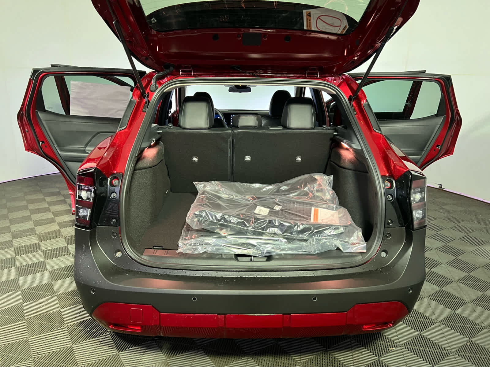 New 2026 Nissan Kicks SR w/ Cold Weather Package image 17