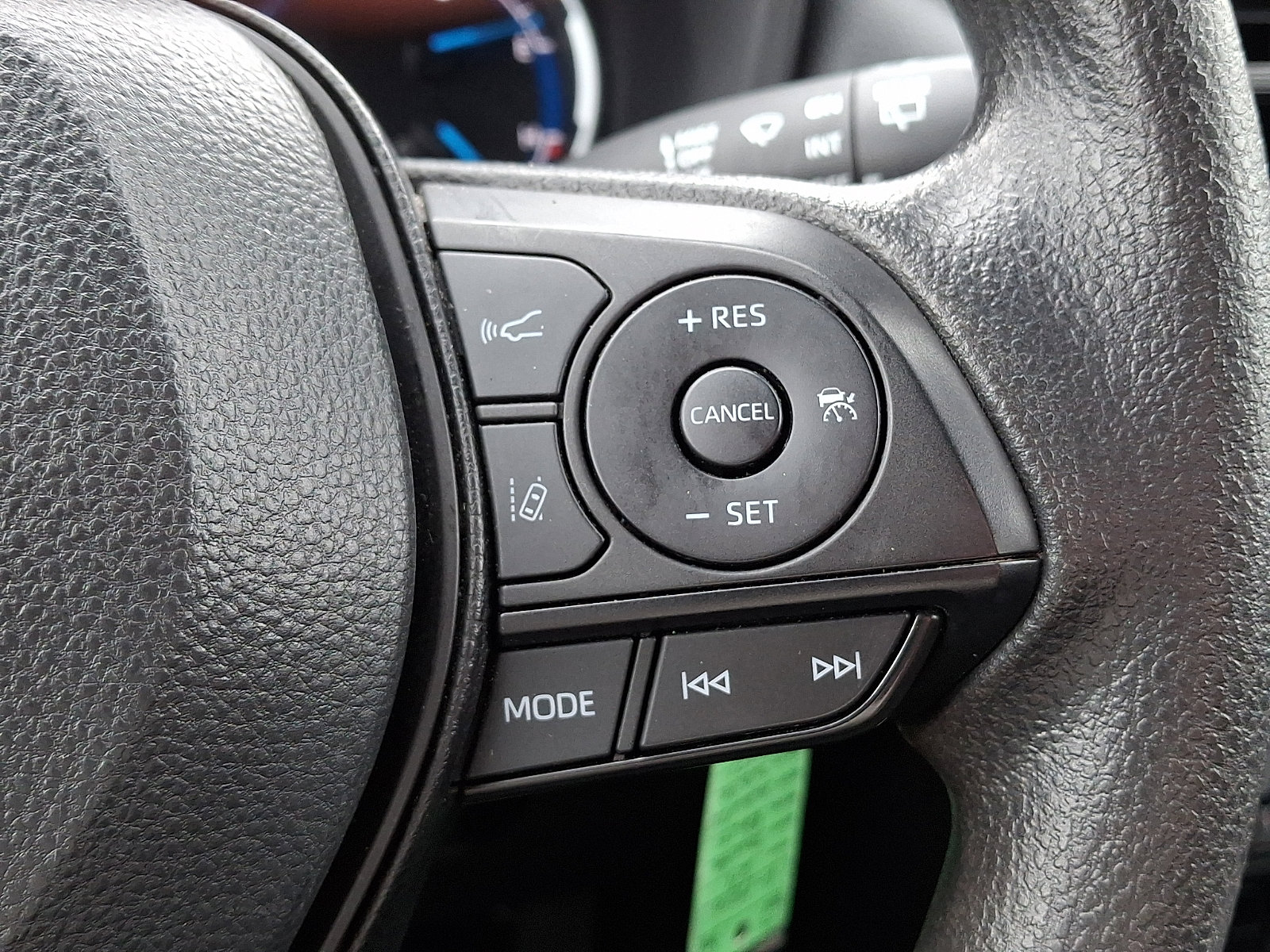 Used 2024 Toyota RAV4 LE image 21