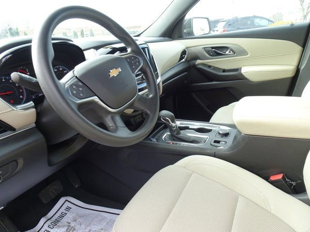 Certified 2022 Chevrolet Traverse LS image 11