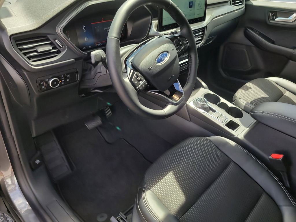 Certified 2026 Ford Escape SE FWD image 16