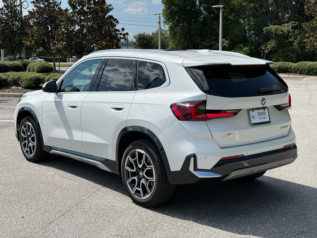 Used 2024 BMW X1 xDrive28i w/ Technology Package AWD/4WD image 3