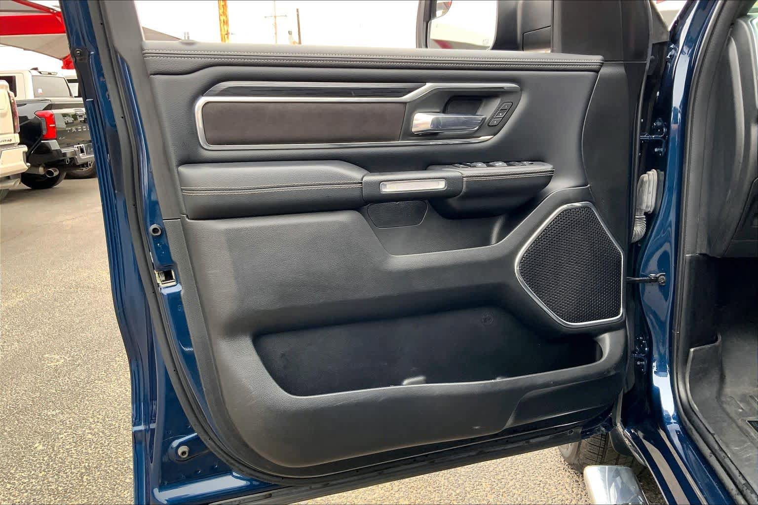 Used 2023 RAM 1500 Laramie AWD/4WD image 22