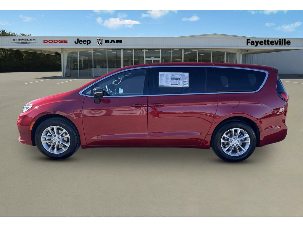 New 2026 Chrysler Pacifica Select image 7
