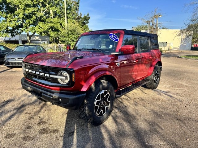 Used 2021 Ford Bronco Outer Banks image 3