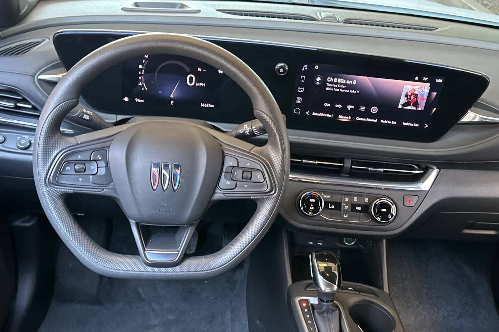 Used 2025 Buick Envista Preferred FWD image 14