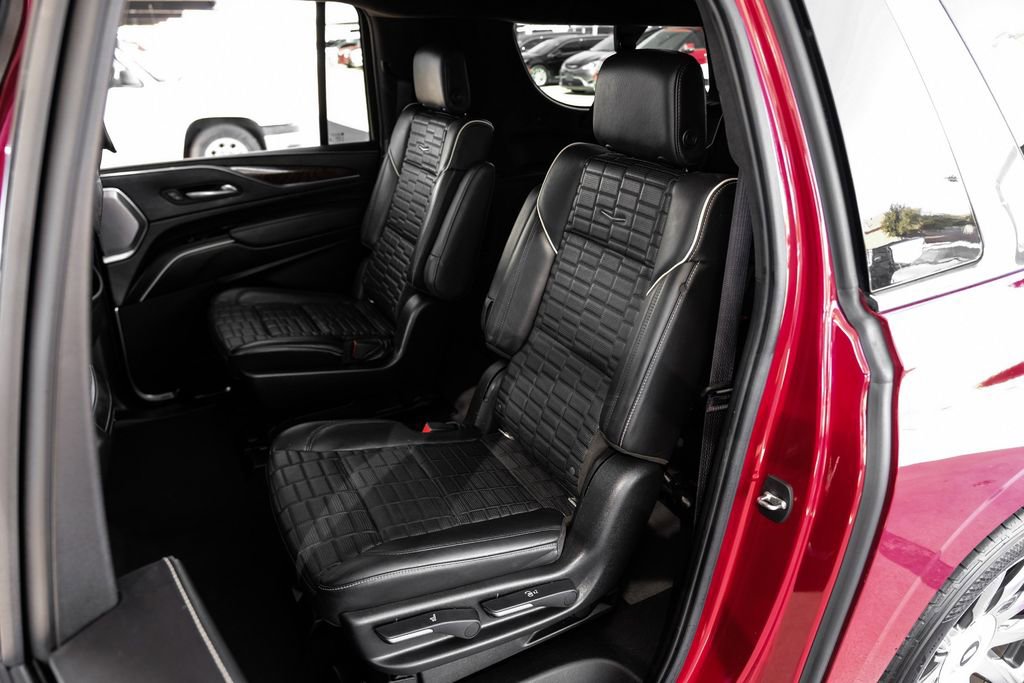 Used 2021 Cadillac Escalade ESV Premium Luxury Platinum image 41