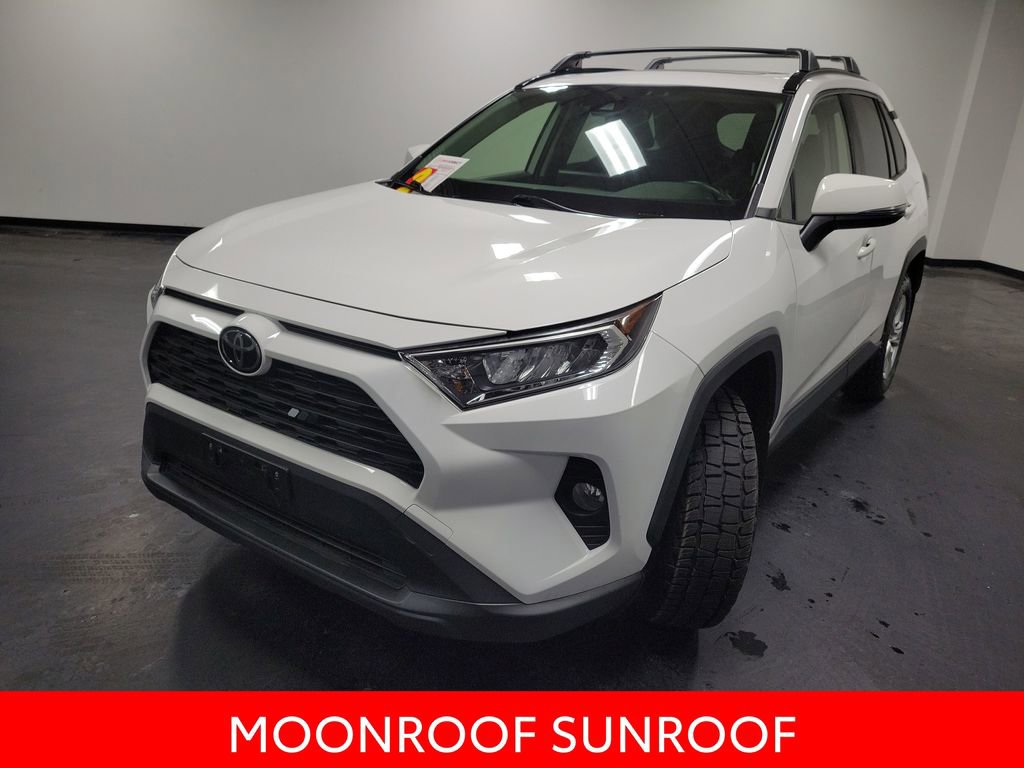 Used 2019 Toyota RAV4 XLE image 4