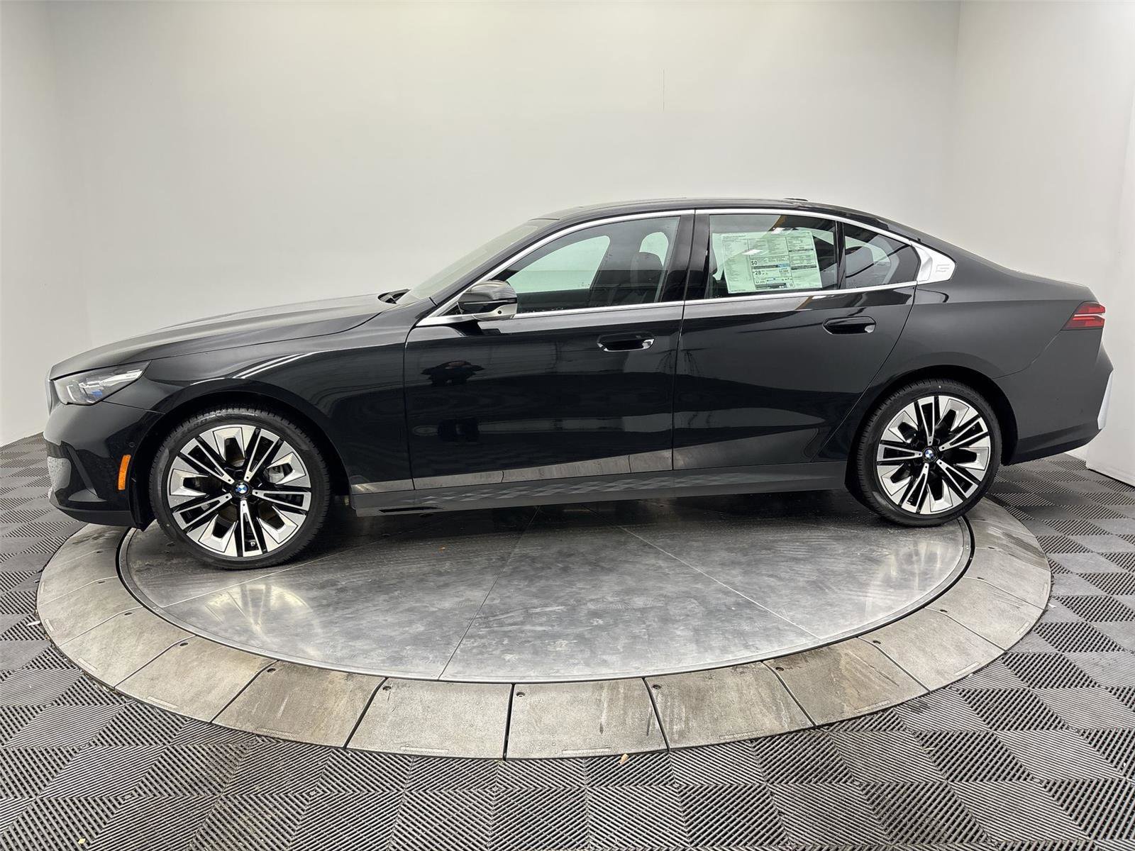 New 2026 BMW 540i xDrive w/ Premium Package image 16