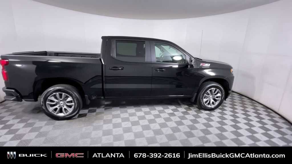 Used 2021 Chevrolet Silverado 1500 RST w/ LPO, Blackout Package image 10