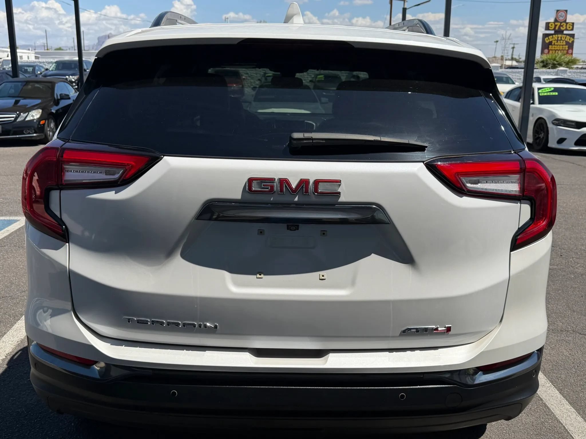 Used 2024 GMC Terrain AT4 AWD/4WD image 5