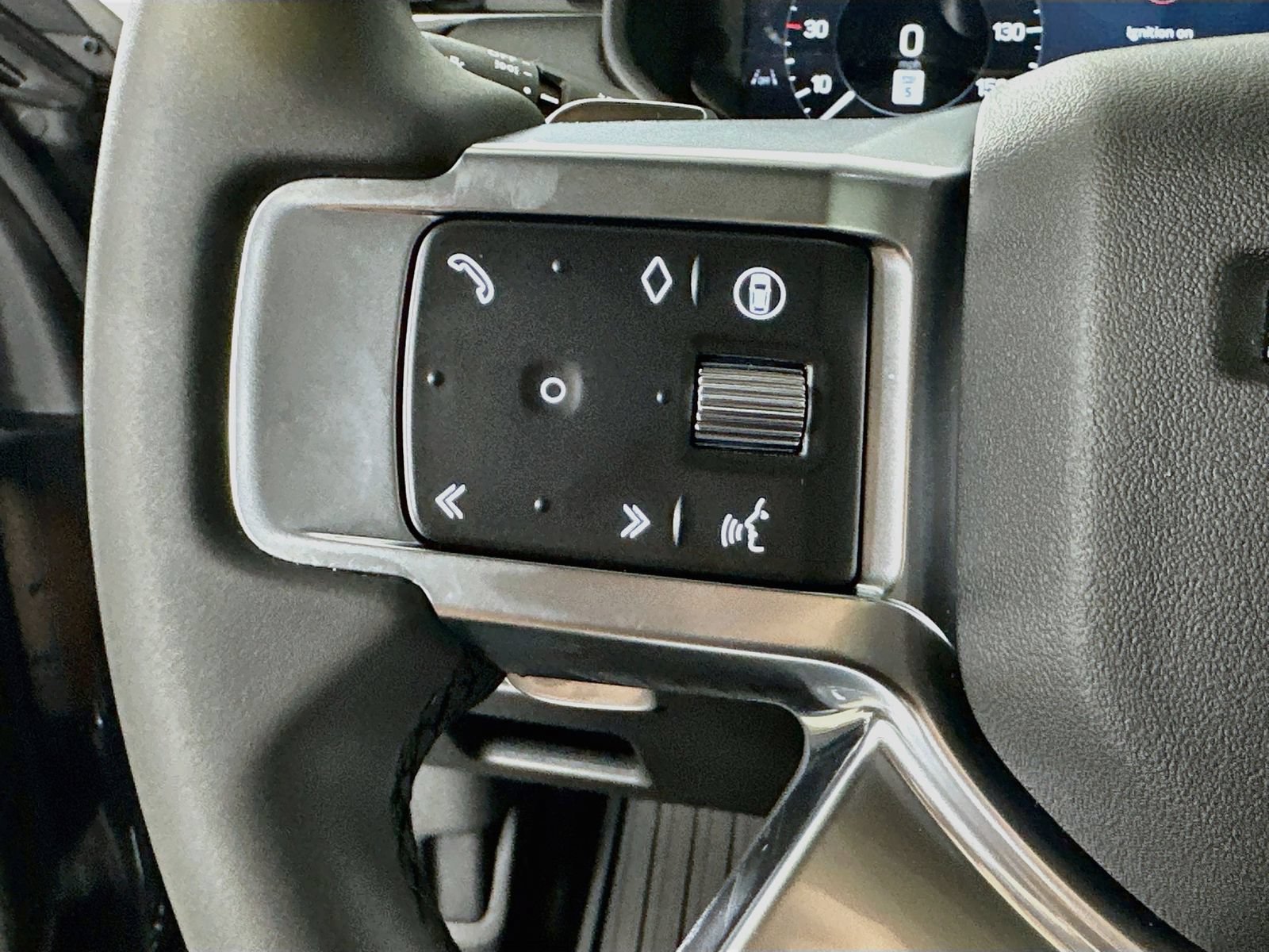 New 2026 Land Rover Discovery S AWD/4WD image 18