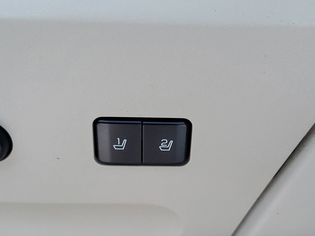 Used 2013 Ford Expedition Limited image 8