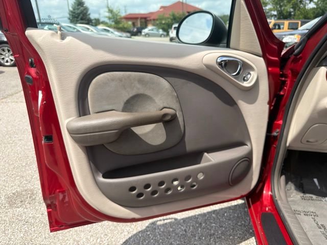 Used 2001 Chrysler PT Cruiser FWD image 16