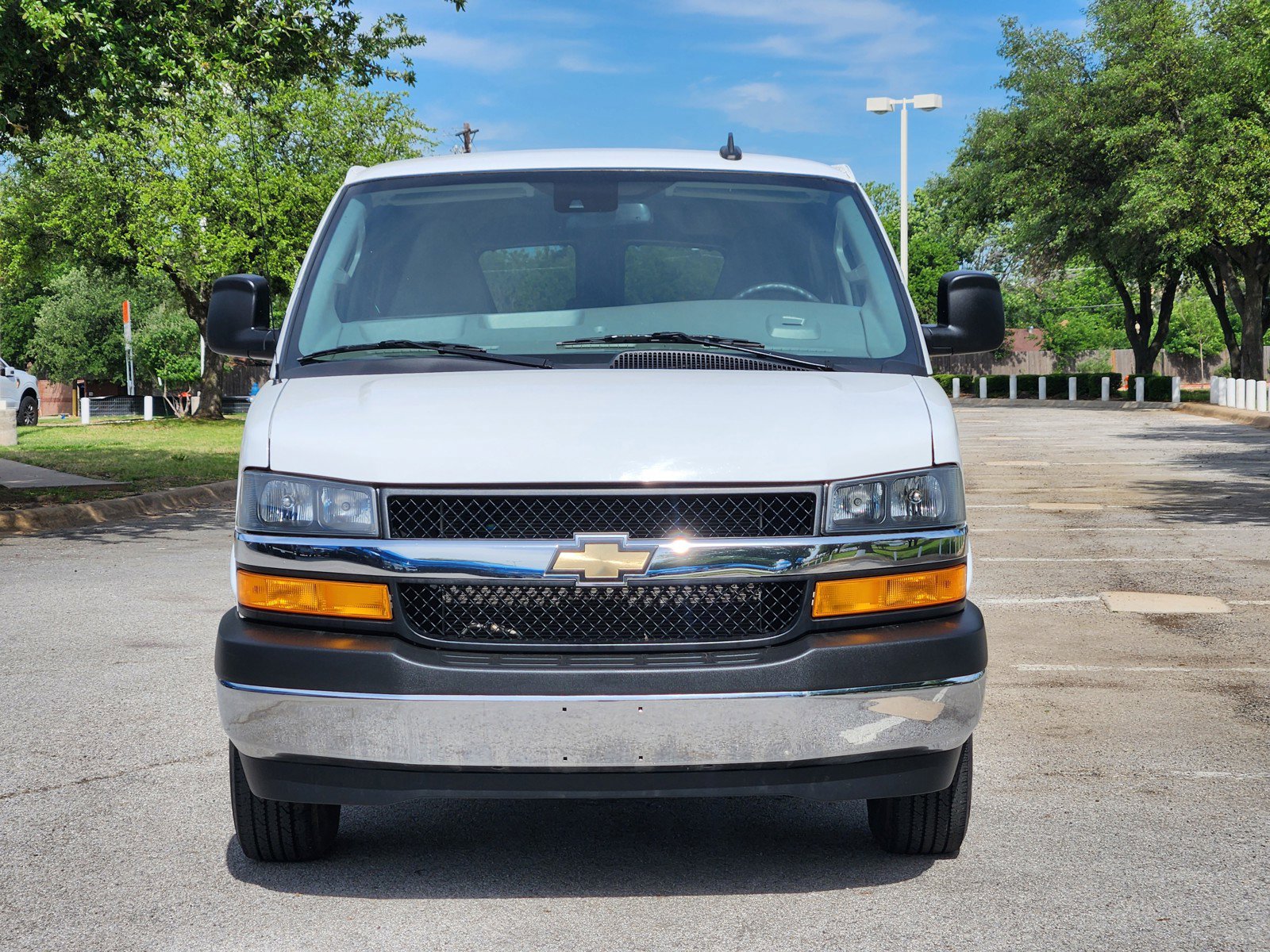 Used 2024 Chevrolet Express 3500 LT w/ LT Preferred Equipment Group RWD image 29