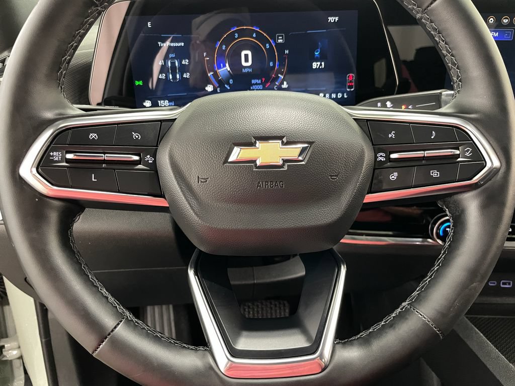 Used 2025 Chevrolet Equinox LT w/ Convenience Package II FWD image 4