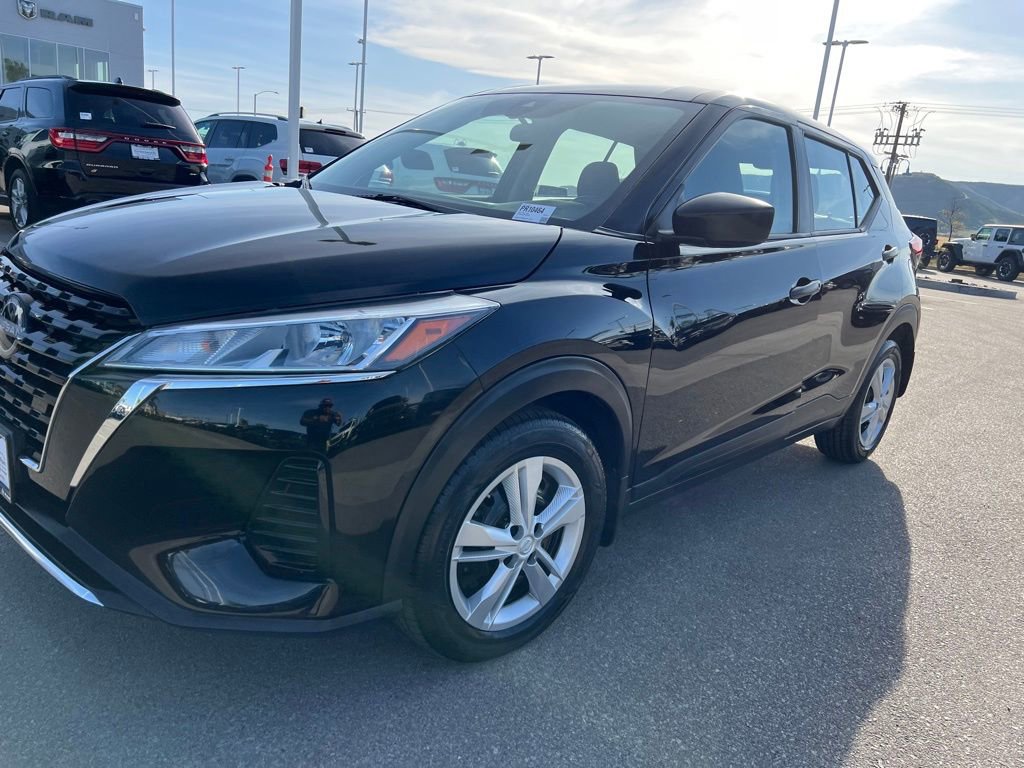 Used 2024 Nissan Kicks S FWD image 11