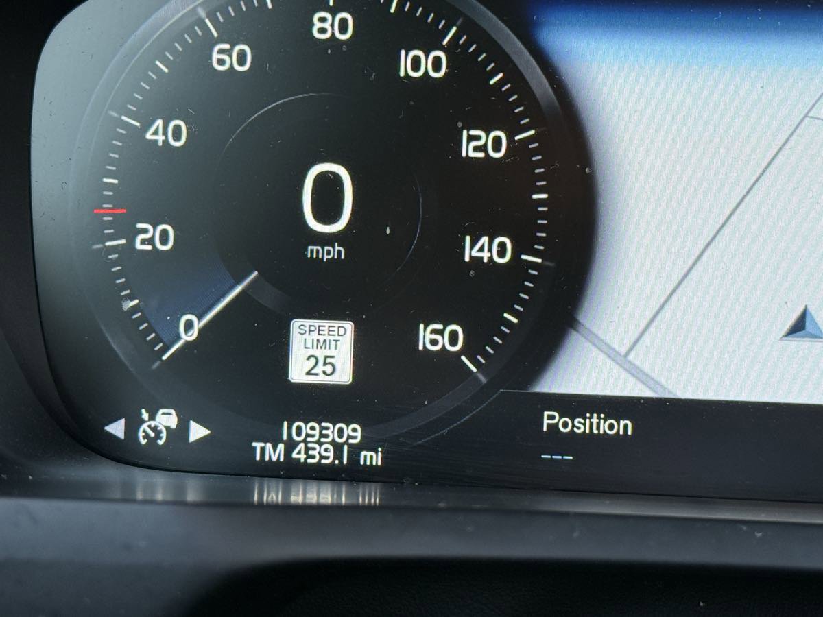 Used 2017 Volvo XC90 T6 Inscription w/ Vision Package image 18