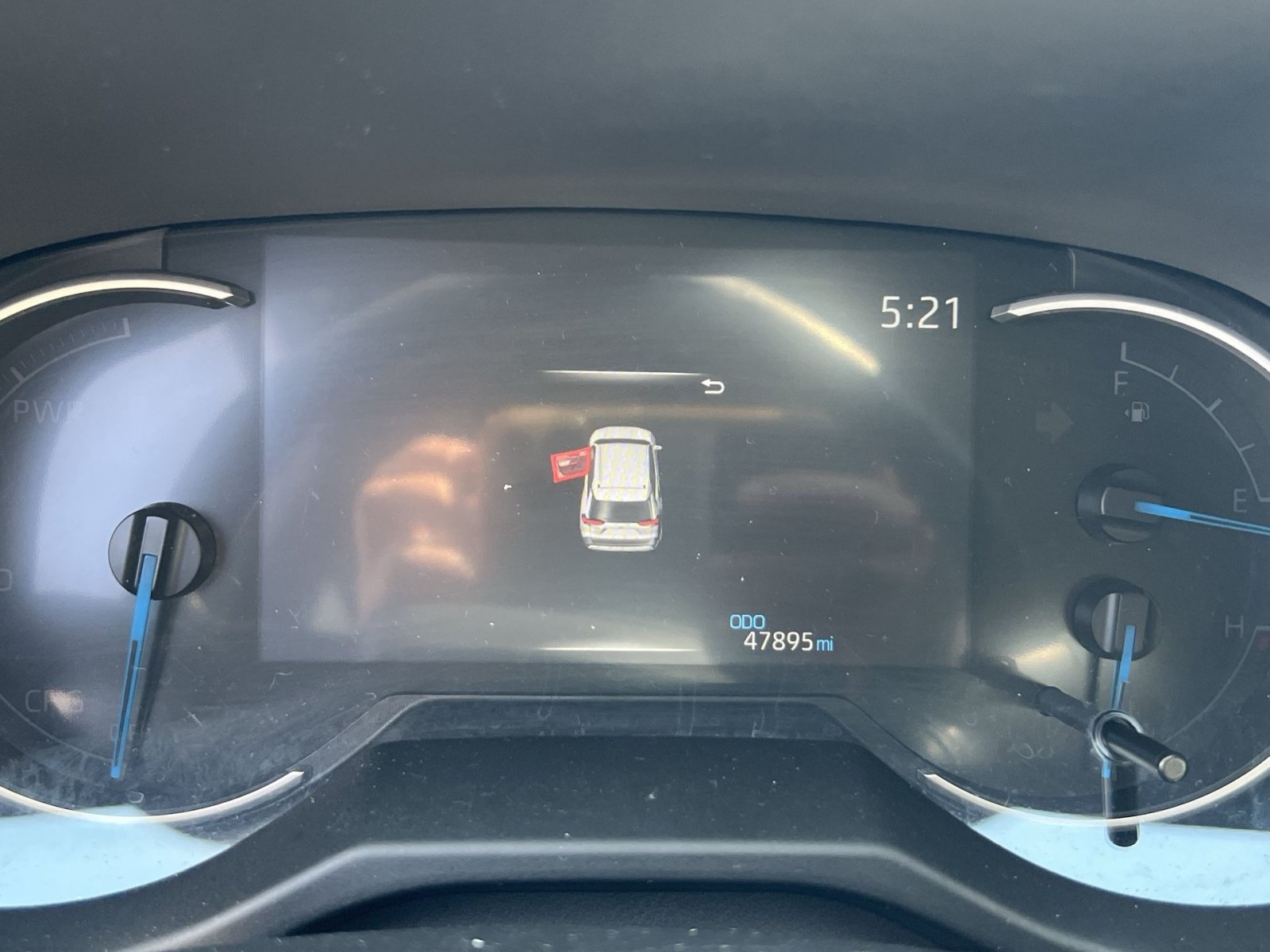Used 2025 Toyota RAV4 XLE AWD/4WD image 14