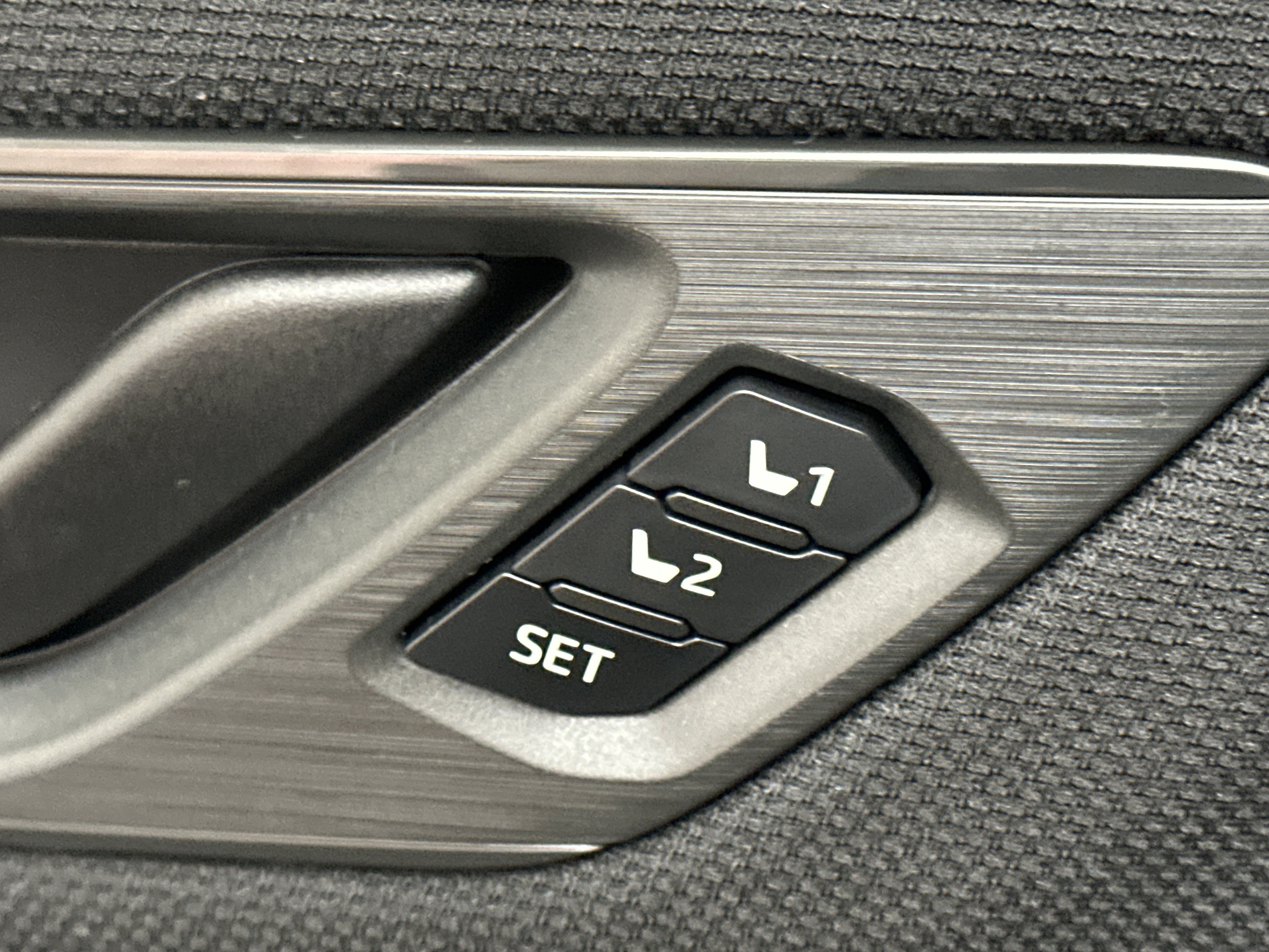 New 2026 Subaru Outback Limited AWD/4WD image 38