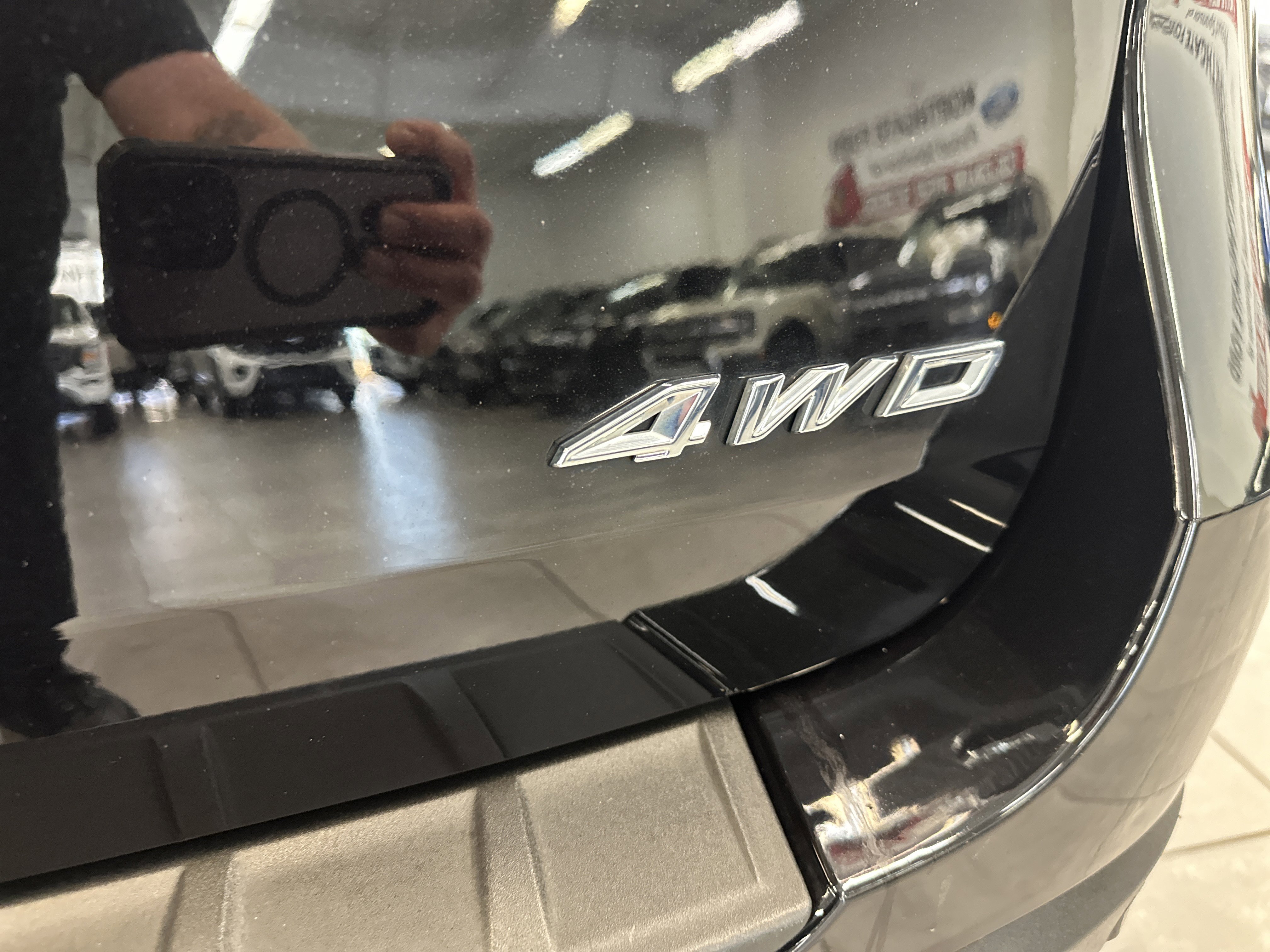 Used 2023 Ford Explorer XLT w/ Equipment Group 202A image 10