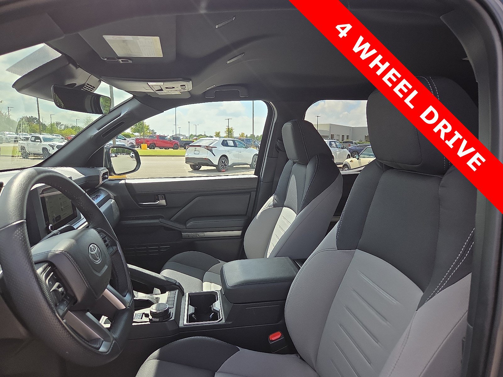 Used 2025 Toyota Tacoma TRD Sport AWD/4WD image 13