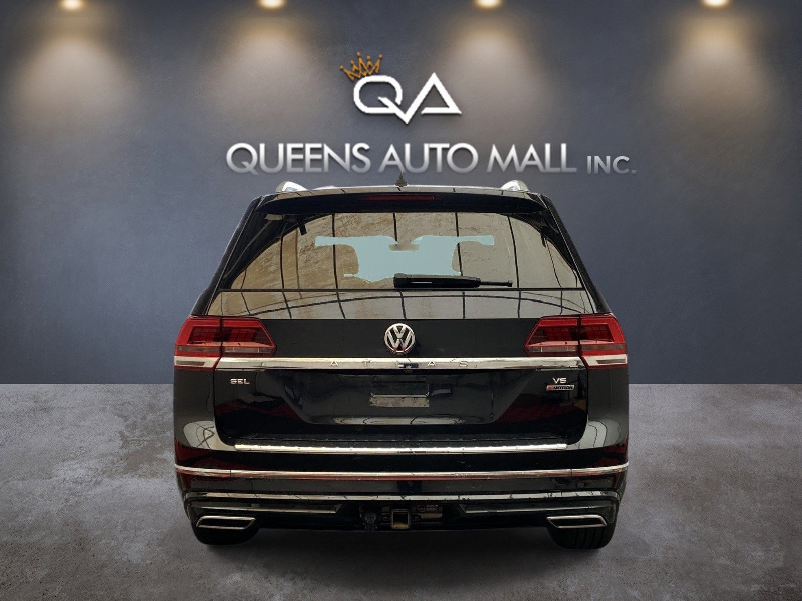 Used 2019 Volkswagen Atlas SEL R-Line AWD/4WD image 5