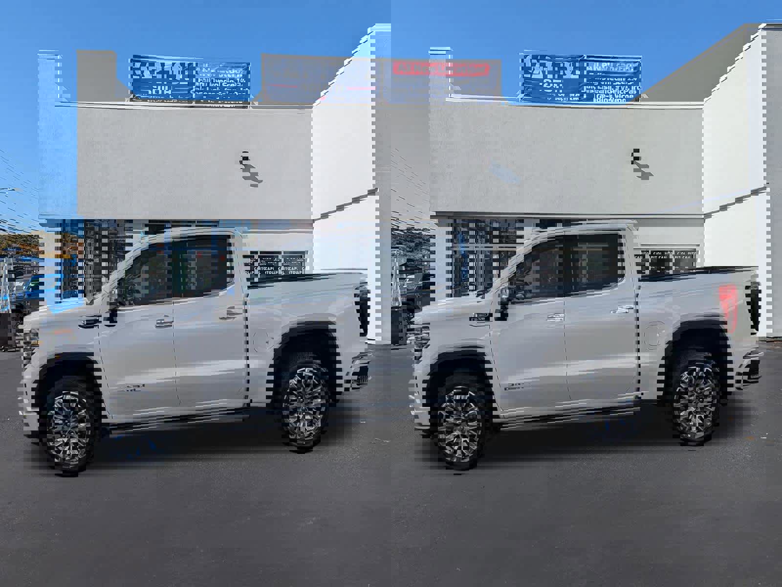 Used 2024 GMC Sierra 1500 Denali w/ Denali Reserve Package image 5