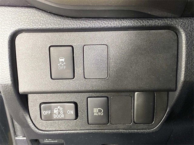 Used 2020 Toyota Tacoma SR5 image 16