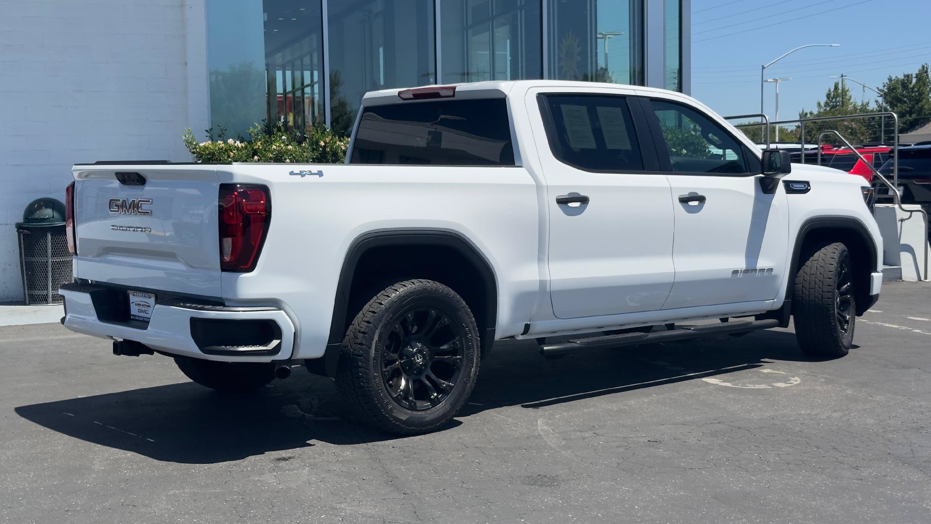 Used 2026 GMC Sierra 1500 Pro w/ Graphite Edition AWD/4WD image 4