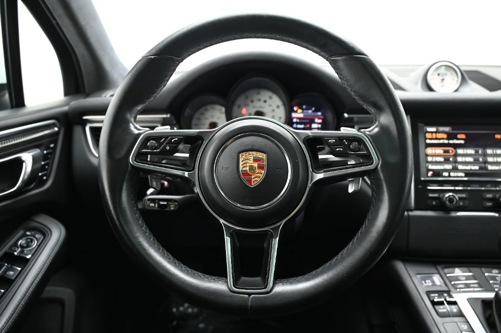 Used 2016 Porsche Macan Turbo w/ Premium Package Plus AWD/4WD image 26