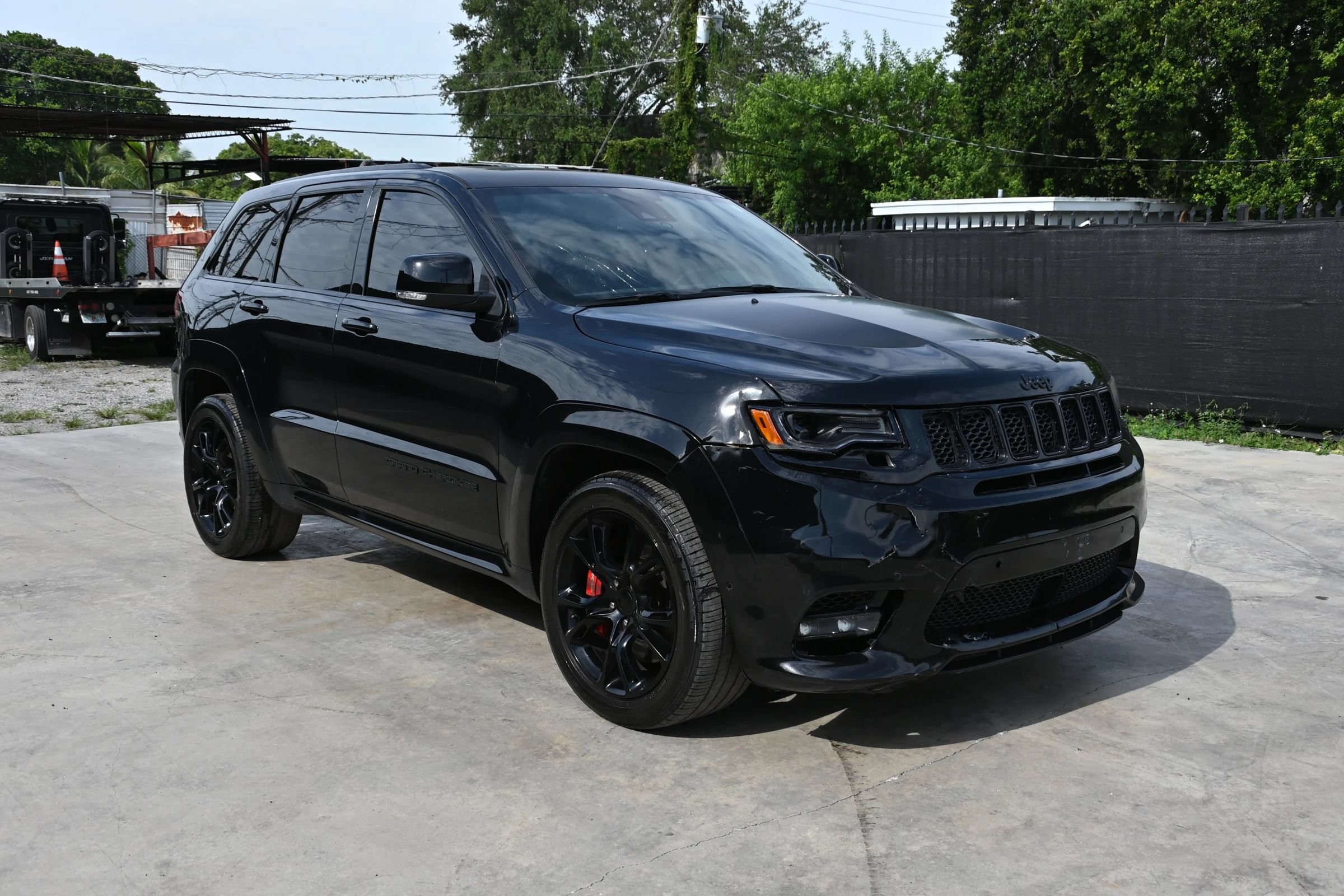 Used 2020 Jeep Grand Cherokee SRT AWD/4WD image 2