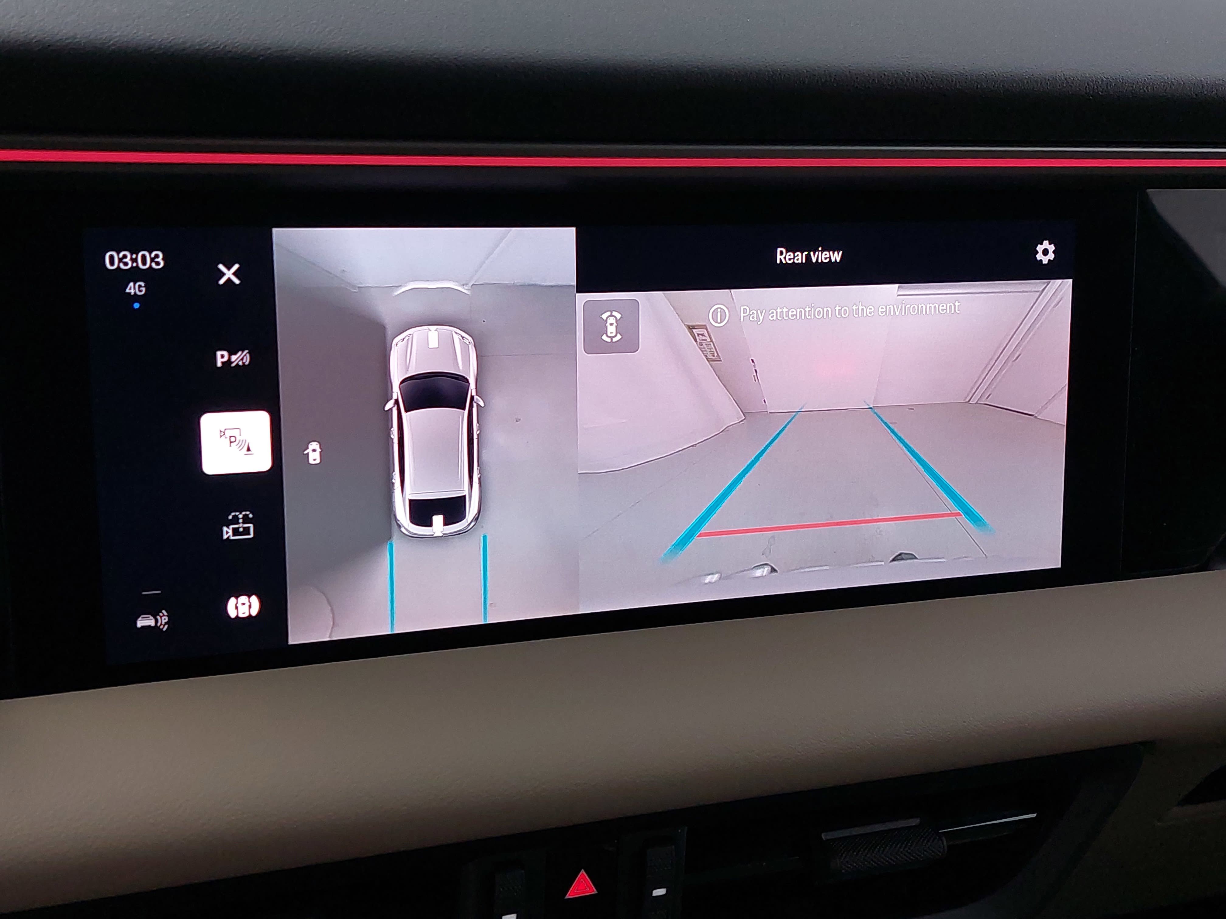Certified 2025 Porsche Macan Electric RWD image 26