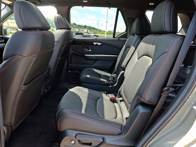 New 2026 Honda Pilot TrailSport image 11