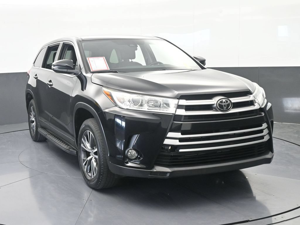 Used 2019 Toyota Highlander Plus FWD image 9