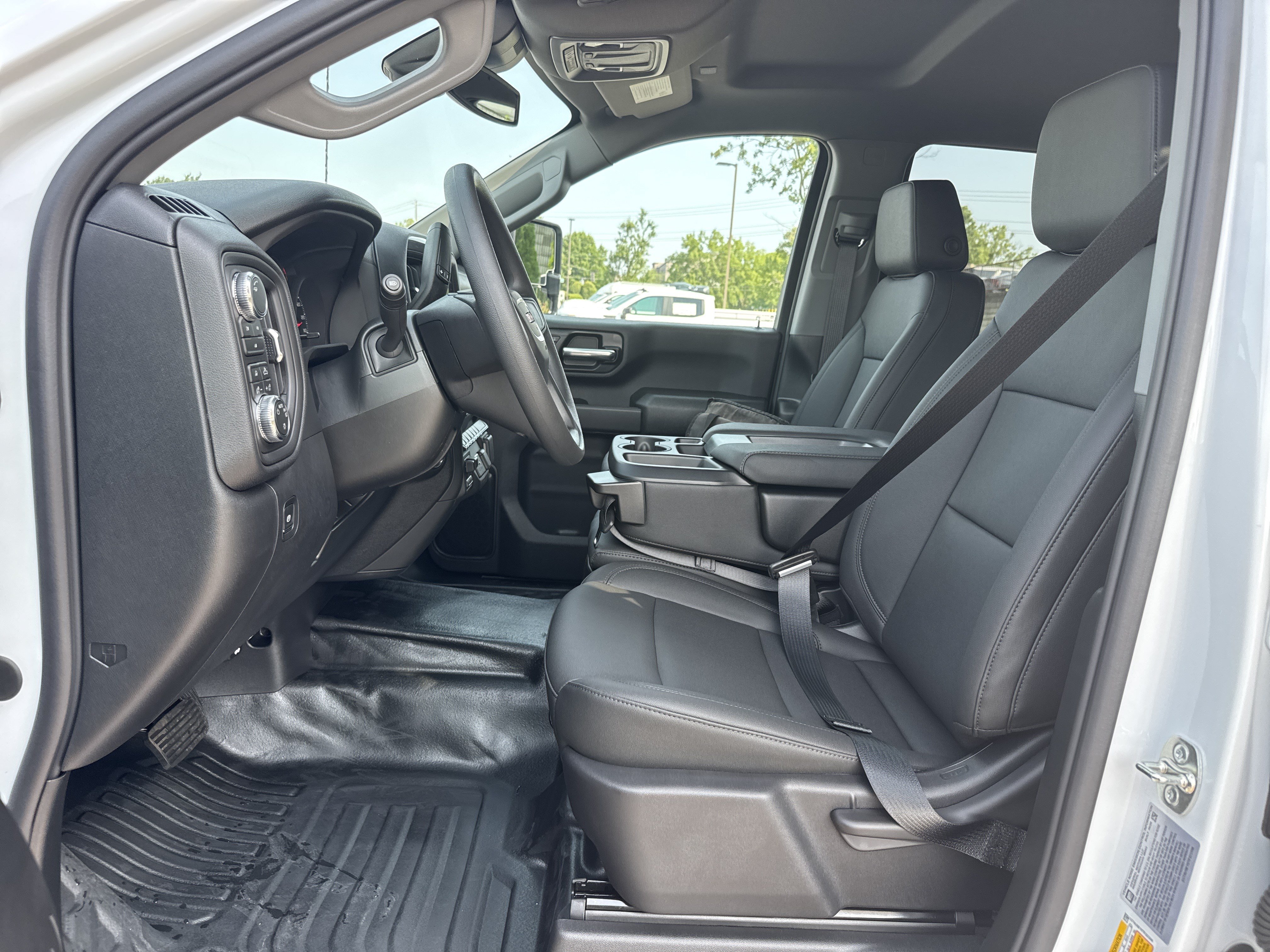 New 2026 GMC Sierra 3500 Pro AWD/4WD image 16