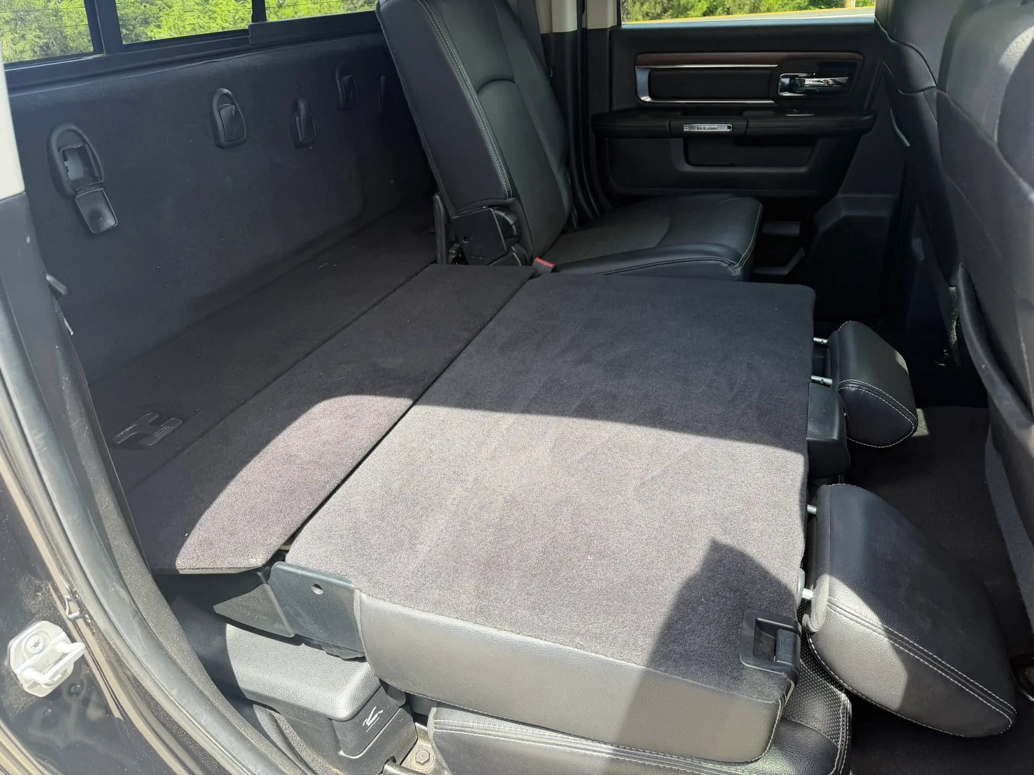 Used 2017 RAM 2500 Laramie w/ Snow Chief Group AWD/4WD image 46