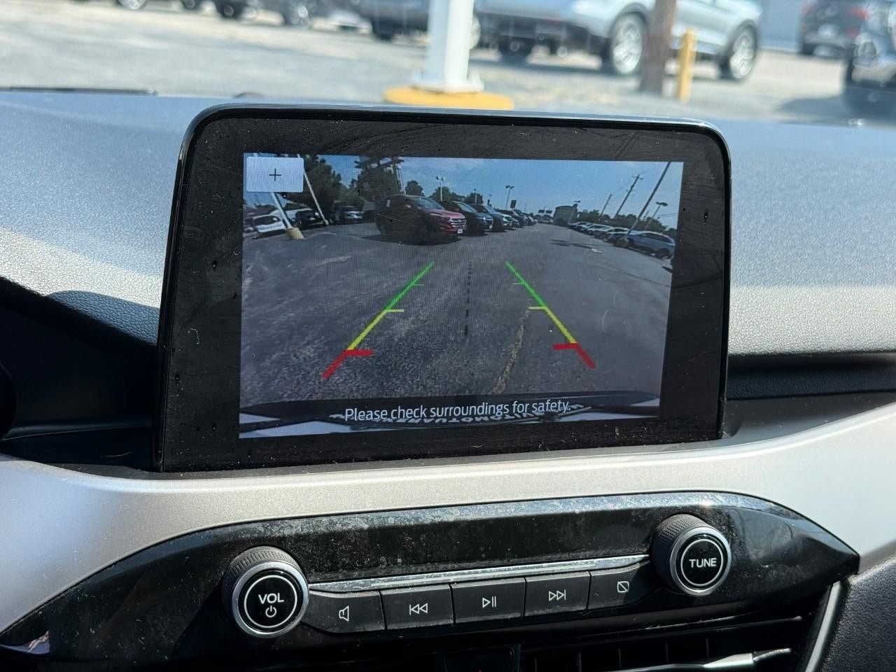 Used 2020 Ford Escape SE FWD image 24