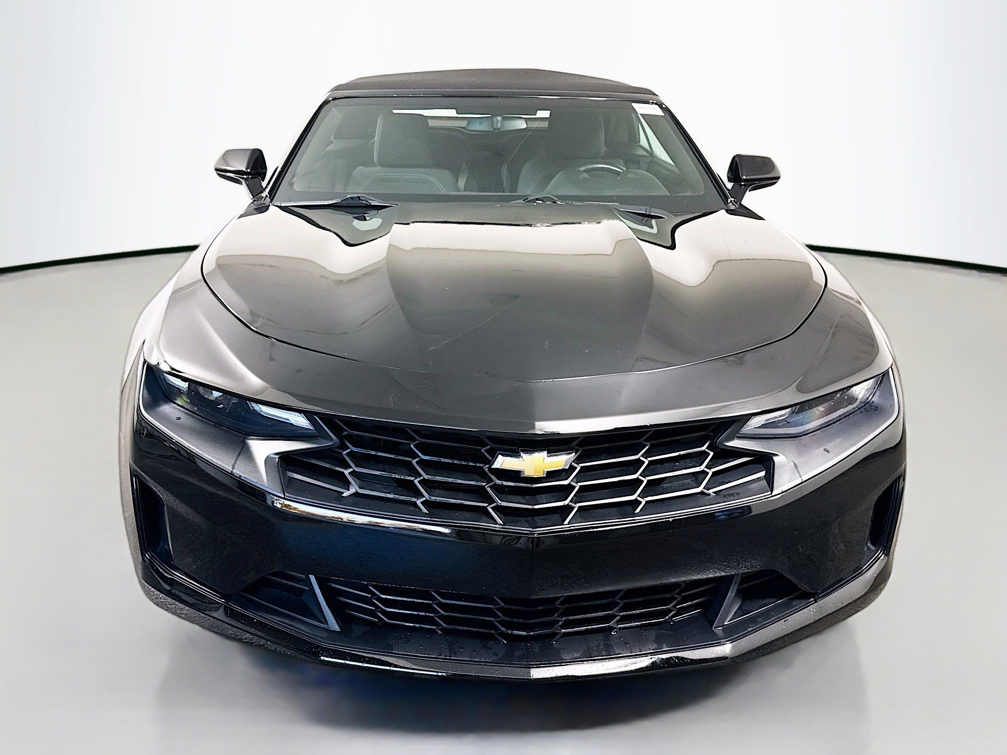 Used 2019 Chevrolet Camaro LT image 2